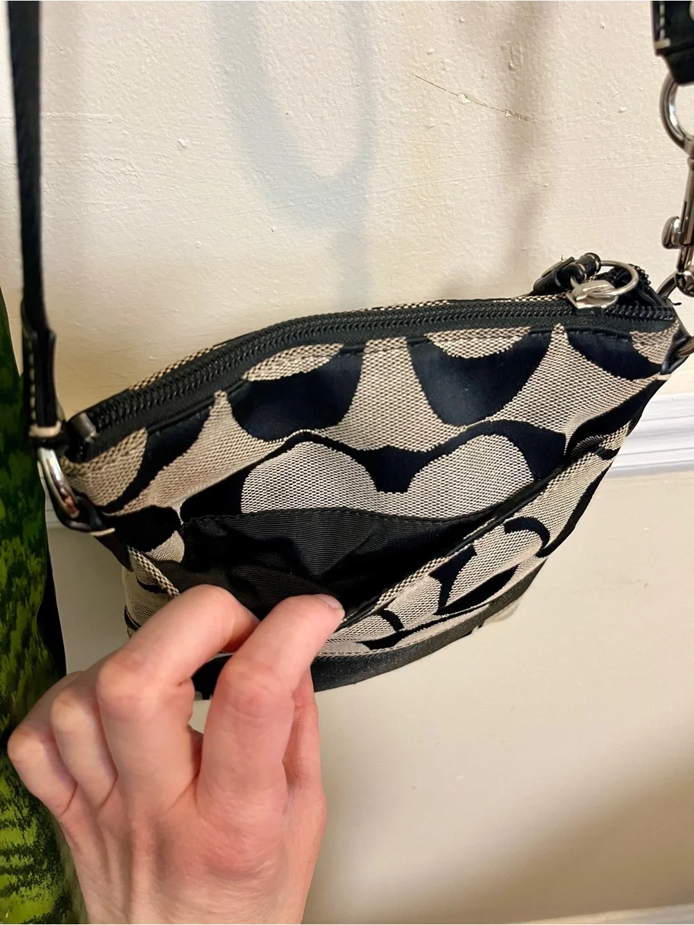 Vintage Coach Black and Tan Signature Crossbody Purse